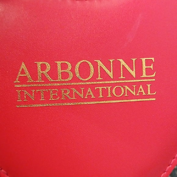 Arbonne Red Heart Pouch - Picture 2 of 4
